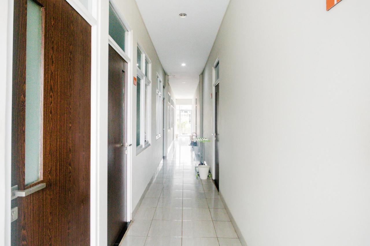 Oyo Life 3204 Beverly Park Bandung Buitenkant foto